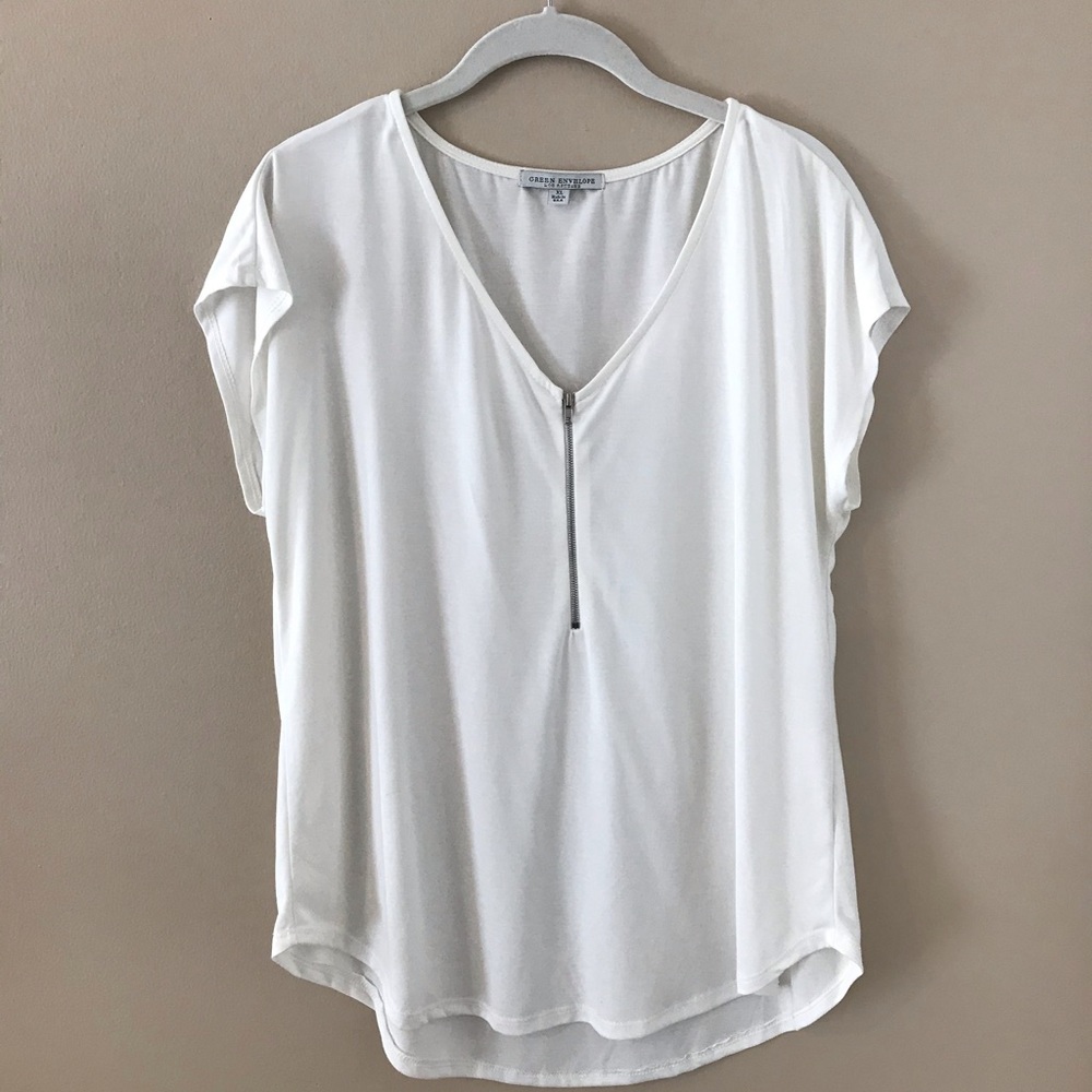 White zip up top Made in 🇺🇸